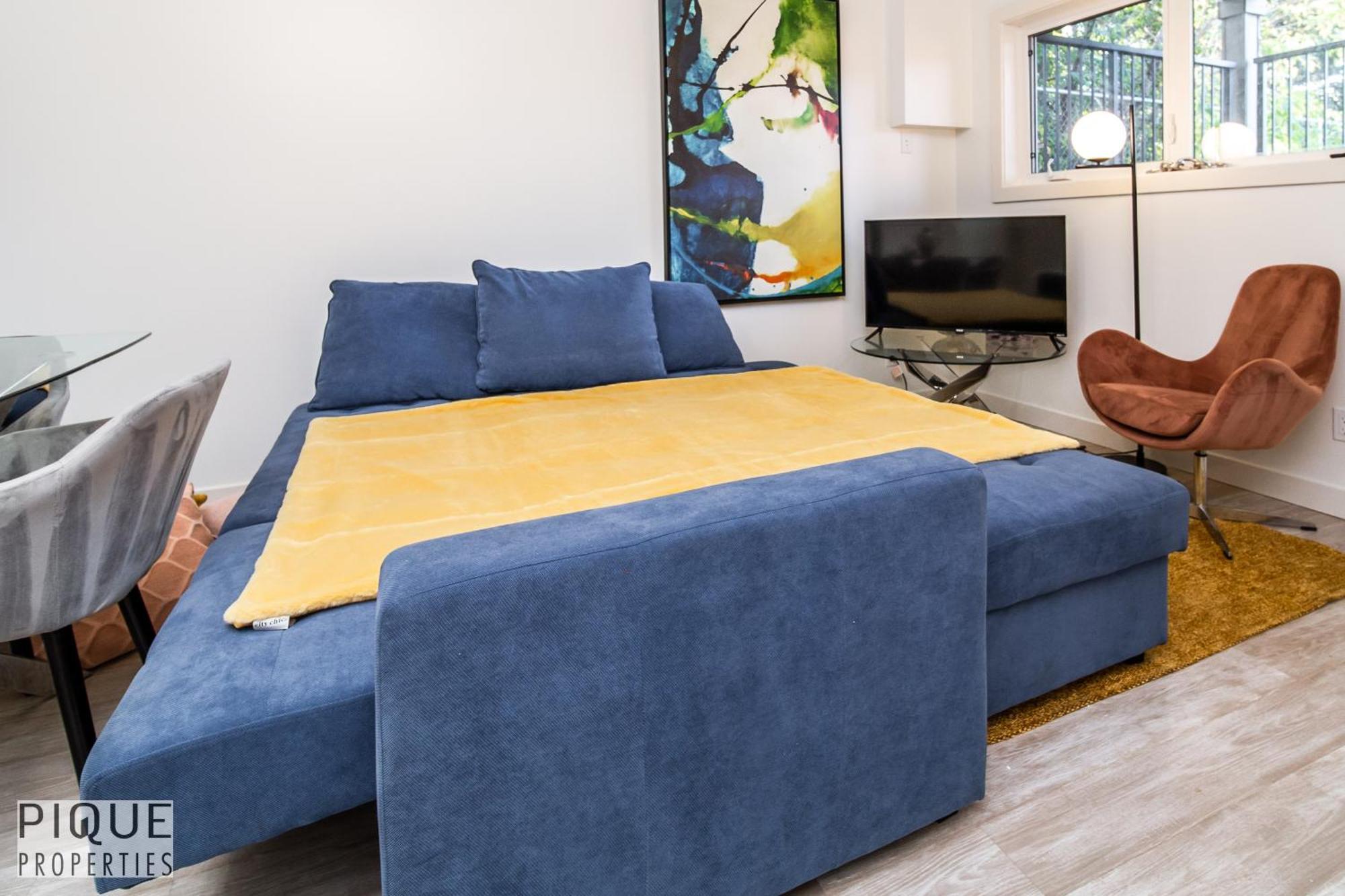 Executive Home - Long Stays Welcome - Garage Parking - Free Wifi & Netflix Edmonton Bilik gambar
